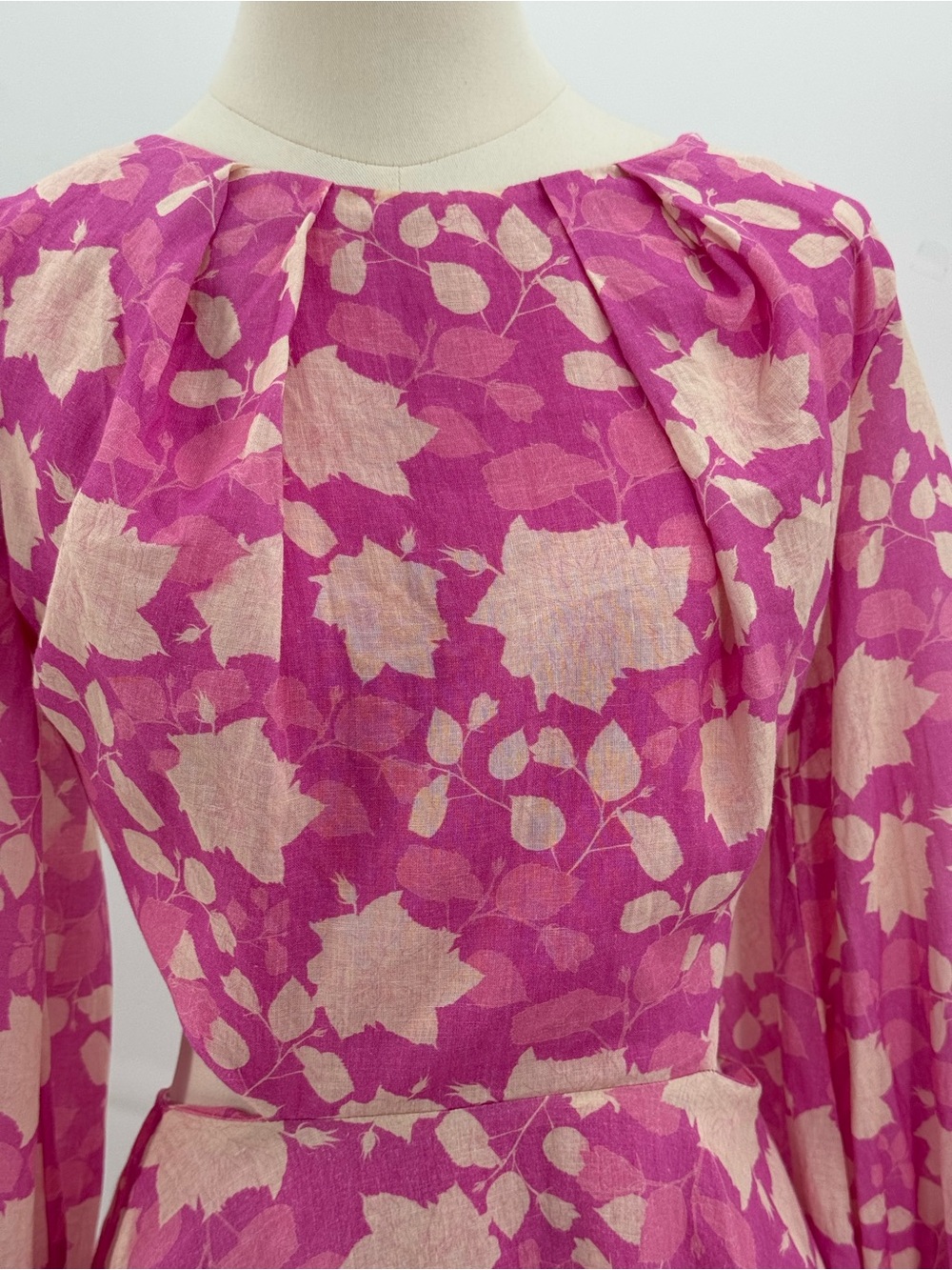 Bardot Pink Floral Mini Dress Puff Sleeve Cutout Fit & Flare Party Cocktail SZ L - Picture 7 of 13
